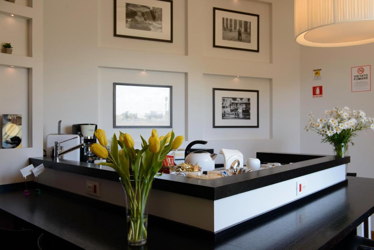 At Home Townhouse - Filiberto Rome Luaran gambar